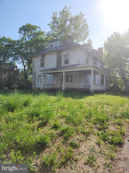 6630 Mccallum St, Philadelphia, PA 19119