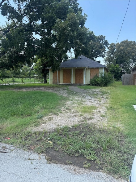 926 S Frances St, Terrell, TX 75160