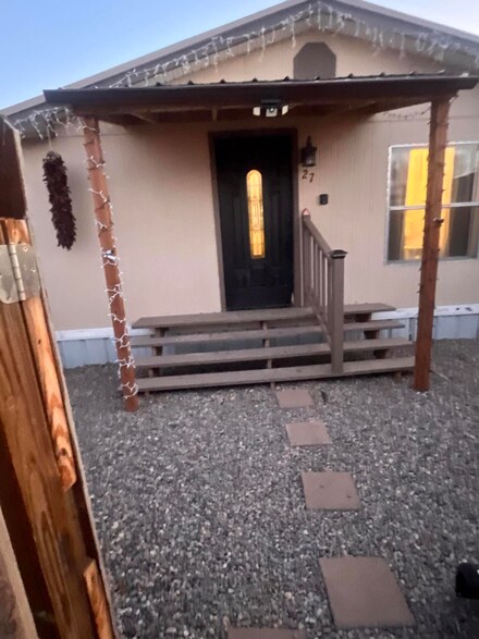 27 Josephine Rd, Santa Fe, NM 87508