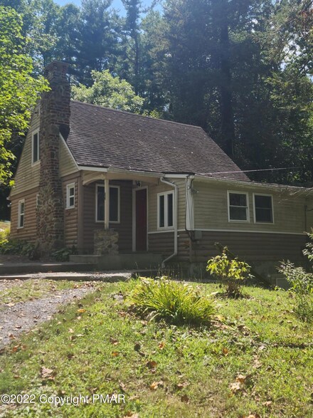 110 Newhart Ave, Saylorsburg, PA 18353