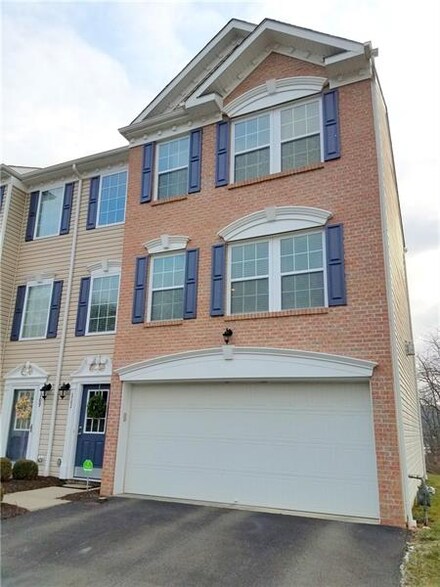111 Rylie Dr, Harmony, PA 16037