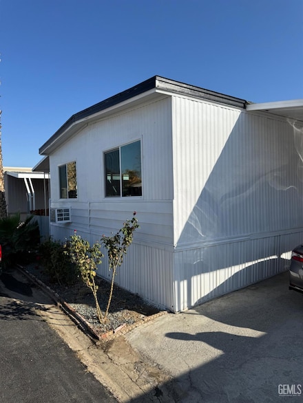 153 Hickorywood Ln, Bakersfield, CA 93308