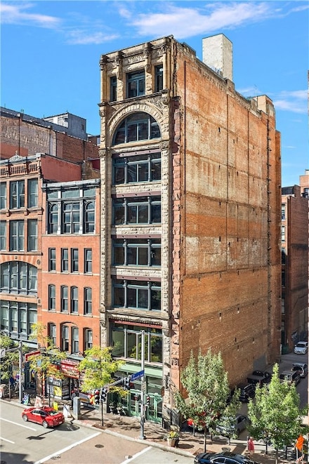 915 Liberty Ave Unit 8, Pittsburgh, PA 15222
