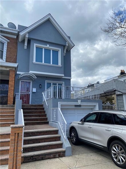 1714 Bay Ridge Pkwy, Brooklyn, NY 11204