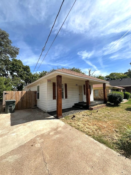 2272 Hubbard Ave, Memphis, TN 38108