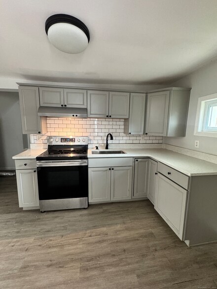 45 Wood Ave Unit 1st Floor, Milford, CT 06460