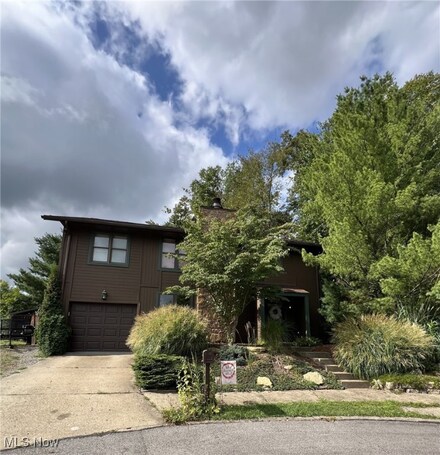 320 Henrietta St, Weirton, WV 26062