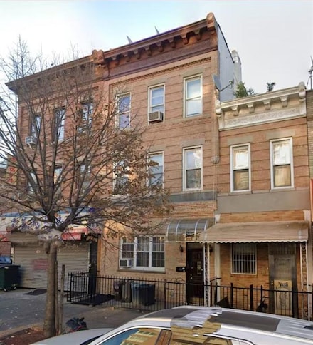 5003 7th Ave, Brooklyn, NY 11220