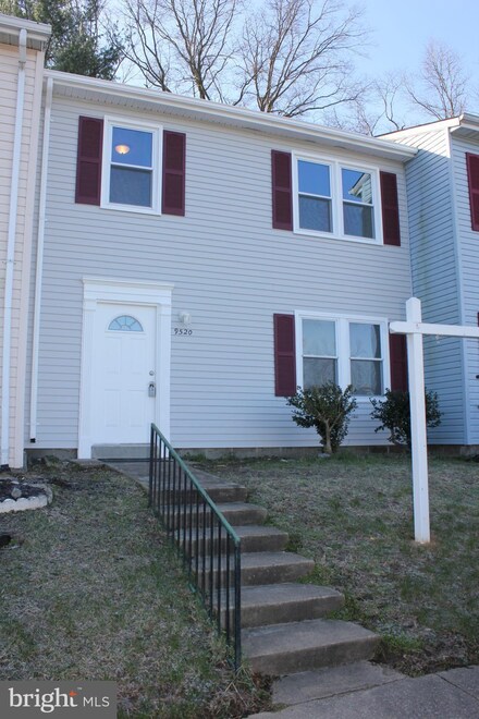 9520 Mooregate Ct, Lorton, VA 22079