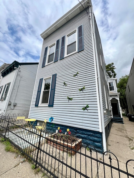 626 W 12th St, Covington, KY 41011
