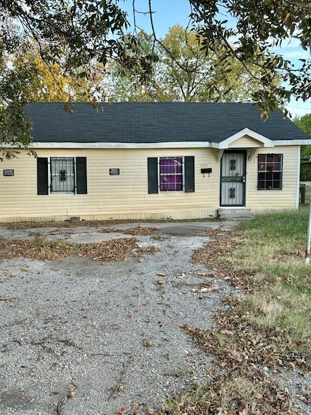 929 Samuel St, Greenville, MS 38701