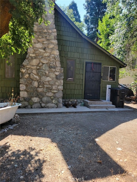 9355 Canyon Dr, Forest Falls, CA 92339
