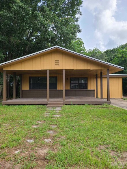 317 Clark Ave, Pensacola, FL 32514
