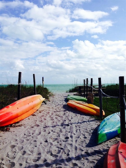 101 Ocean Lane Dr Unit 302, Key Biscayne, FL 33149