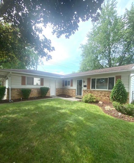 4946 Warminster Dr, Columbus, OH 43232