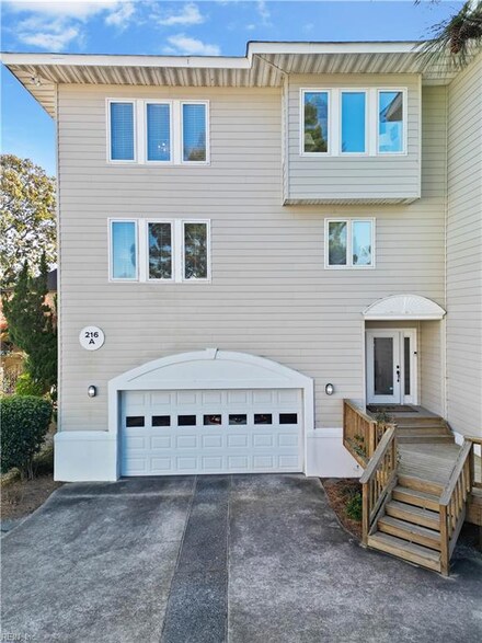 216 72nd St Unit A, Virginia Beach, VA 23451
