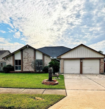 11975 Steamboat Springs Dr, Houston, TX 77067