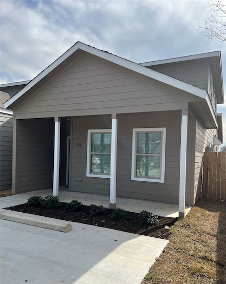 9718 Pelsey St, Houston, TX 77029