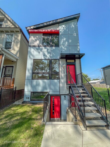6322 S Rhodes Ave, Chicago, IL 60637