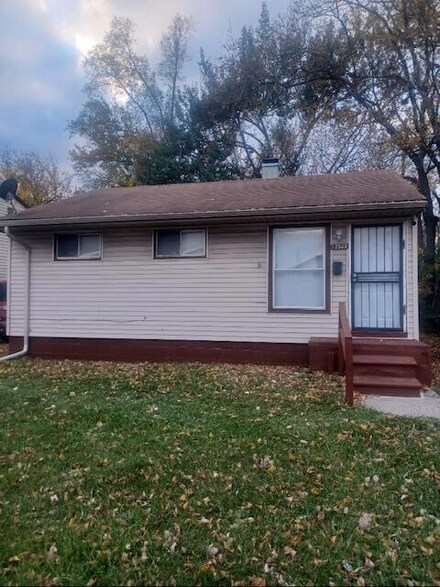 13535 Evergreen Rd, Detroit, MI 48223