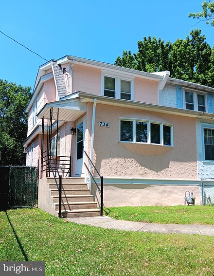 734 Sharon Ave, Darby, PA 19023