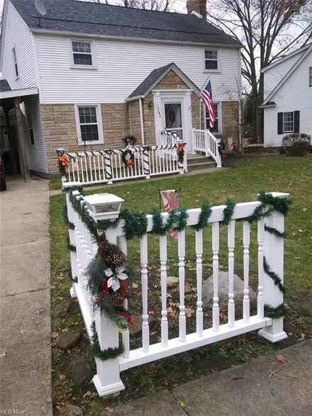 1283 Overlook Dr, Norton, OH 44203