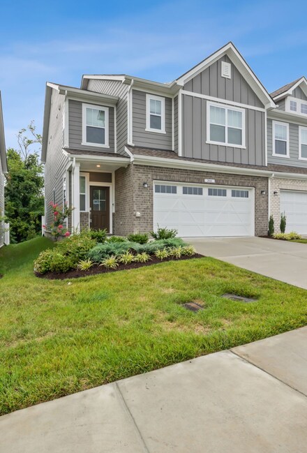 2044 Township Dr, Franklin, TN 37064