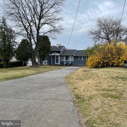 1026 Mantua Pike, Wenonah, NJ 08090