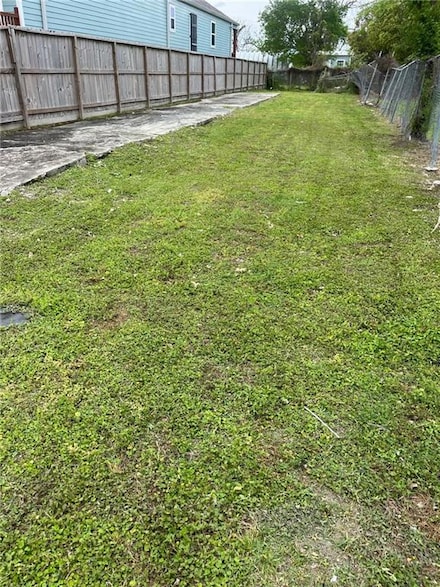 3328 Lowerline St, New Orleans, LA 70125