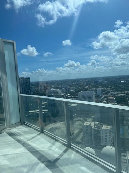 851 NE 1st Ave Unit 3802, Miami, FL 33132