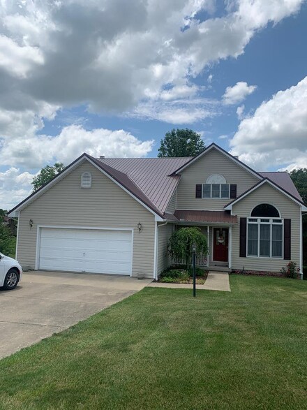 2305 Glendale Dr, Maysville, KY 41056