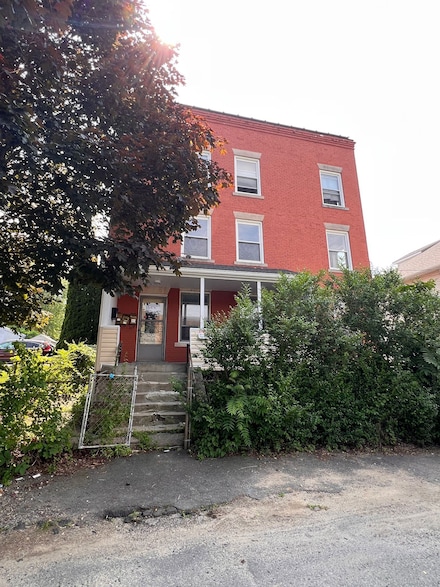 640 Wilson St Unit 2nd Fl., Waterbury, CT 06708