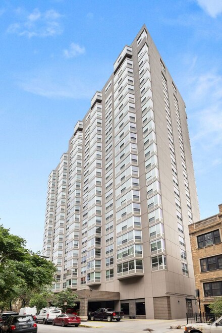 720 W Gordon Terrace Unit 18B, Chicago, IL 60613