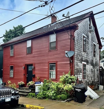26 S Baptist St, Newport, RI 02840