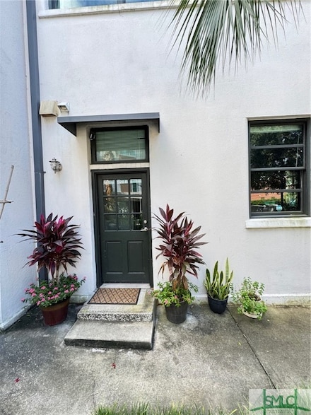 528 Selma St, Savannah, GA 31401