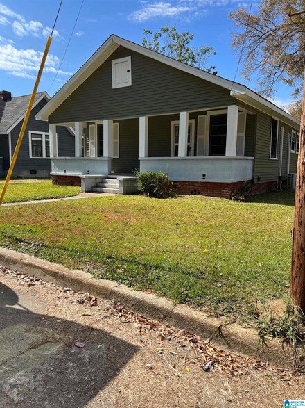 205 S Davis Ave, Sylacauga, AL 35150