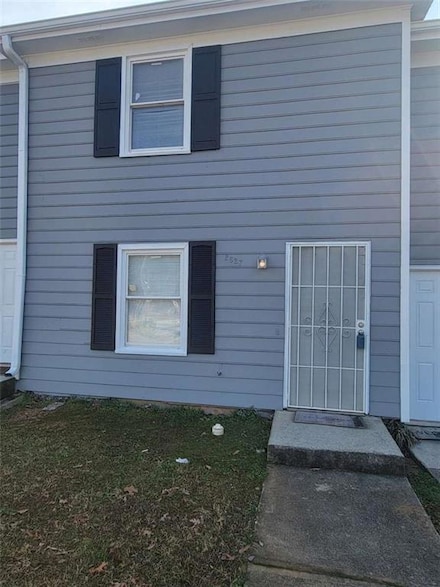 2627 Evans Mill Dr, Lithonia, GA 30058