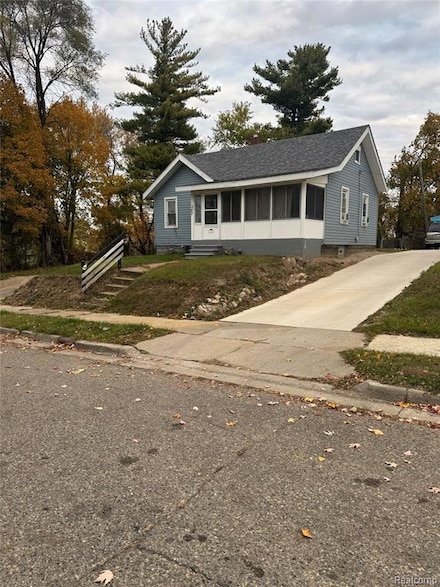 287 S Anderson Ave, Pontiac, MI 48342