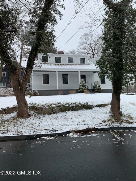 29 Sundance Dr, Cos Cob, CT 06807