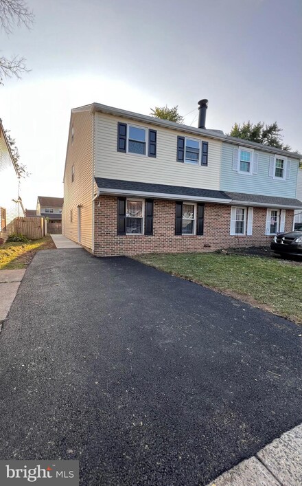 112 Braithwaite Ln, Quakertown, PA 18951