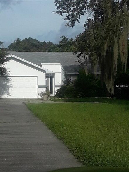 10415 N Pawnee Ave, Tampa, FL 33617