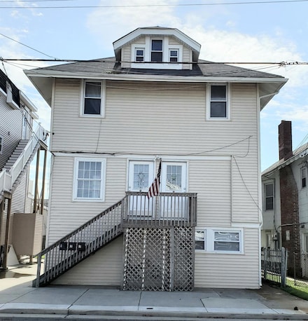 106 N Rosborough Ave, Ventnor City, NJ 08406