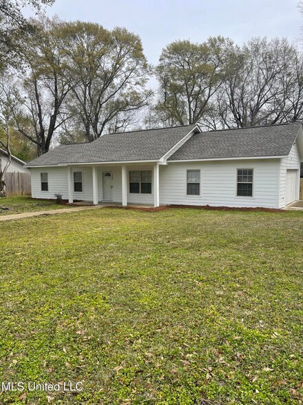 308 Southridge Dr, Ridgeland, MS 39157