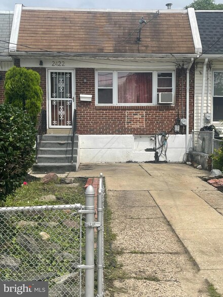 2422 Patton St, Camden, NJ 08104