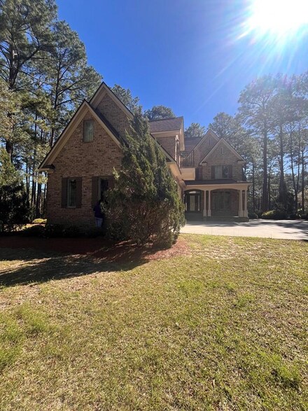 656 Belflower Rd, Tifton, GA 31794