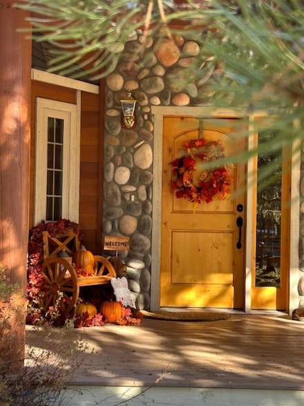 505 Gallatin Ave, West Yellowstone, MT 59758