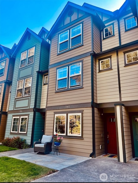 7162 Shinkle Place SW Unit 64, Seattle, WA 98106