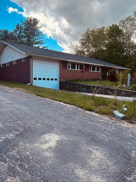129 Bolton Rd, Lancaster, MA 01523