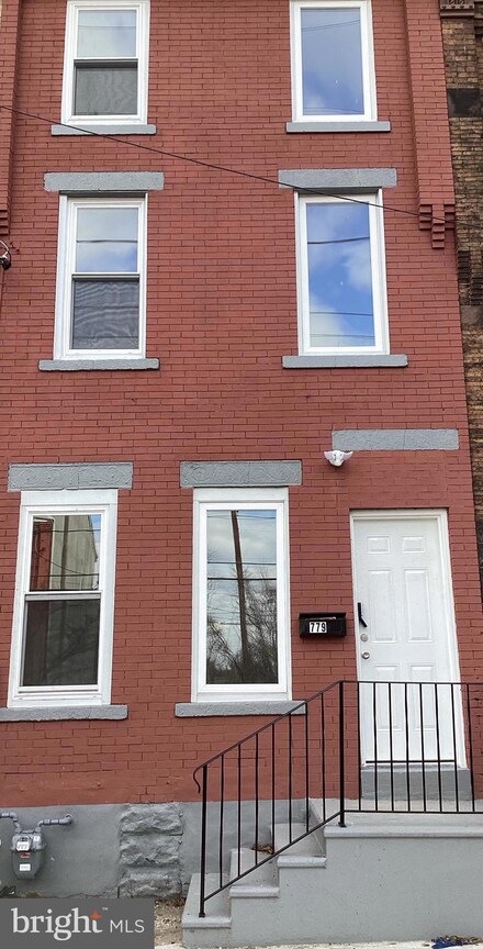 779 E State St, Trenton, NJ 08609