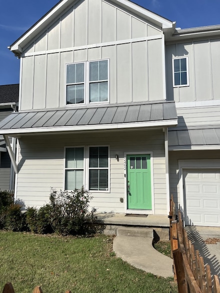 2402 Hyde St, Nashville, TN 37208